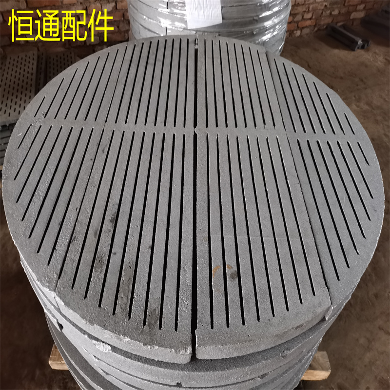 爐箅子的爐條間距應(yīng)該如何根據(jù)不同的爐具進行調(diào)整？